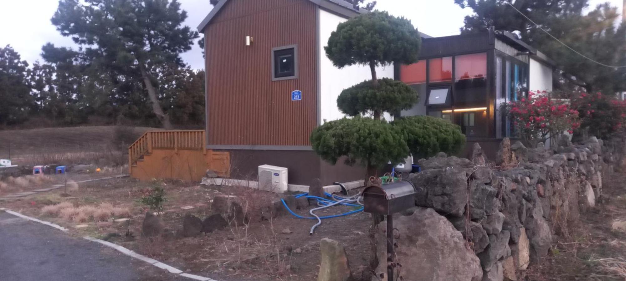Hamdeok Pool Villa Pension Jeju Exterior photo